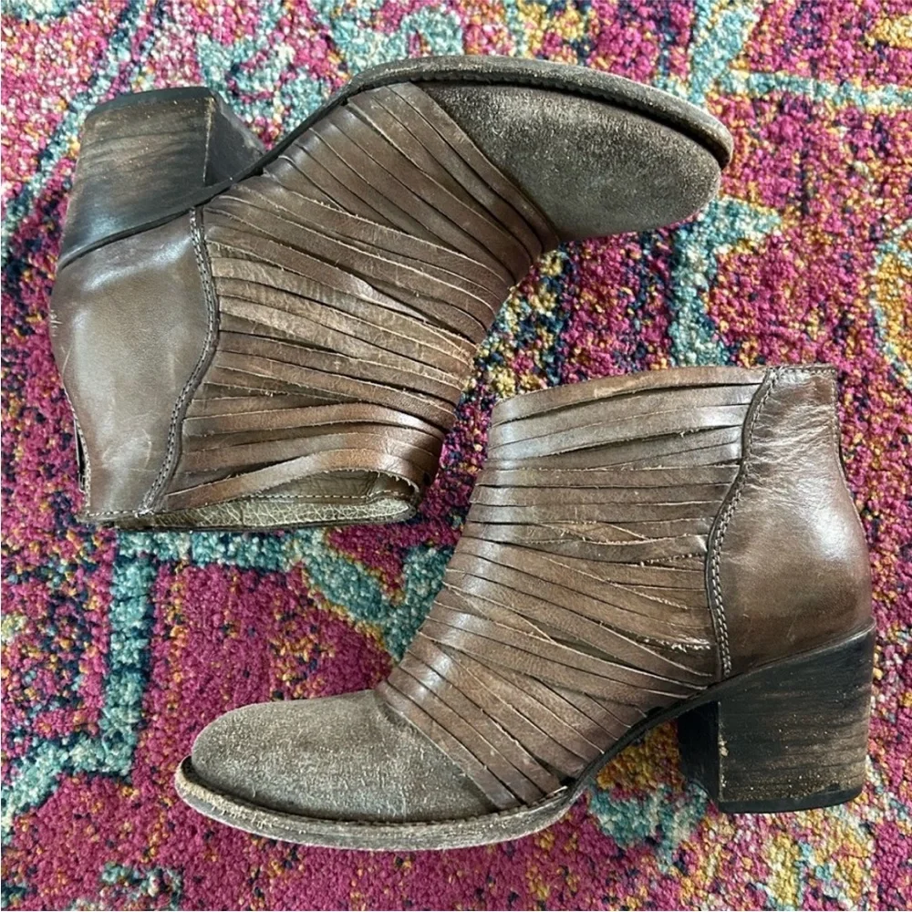 Freebird by Steven | Women’s Brown Leather/Suede Strappy Cain Ankle Boots Size 8 - Picture 7 of 15